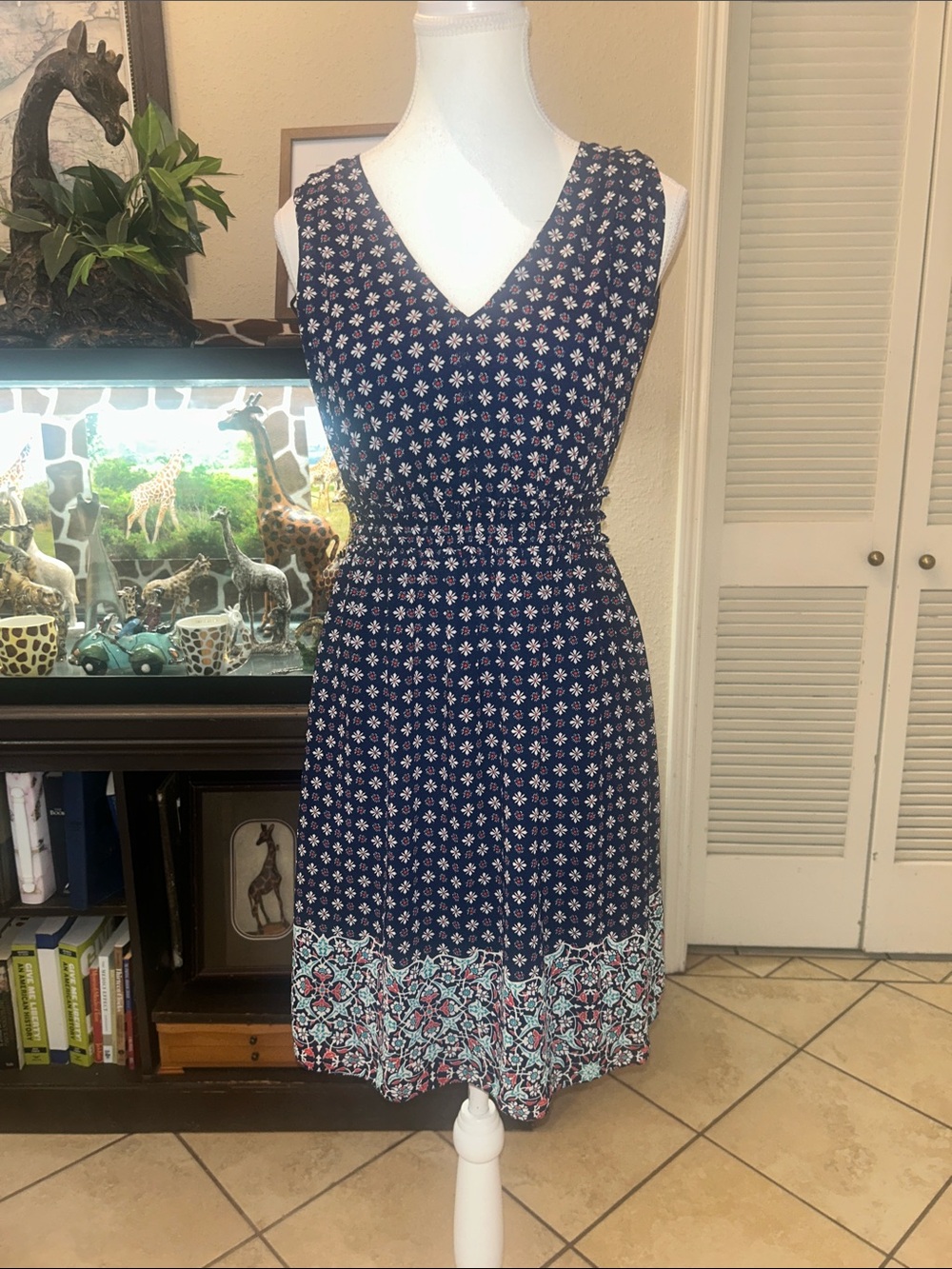 Max Studio Navy Floral V-Neck Midi Dress with Border Print. Size XS